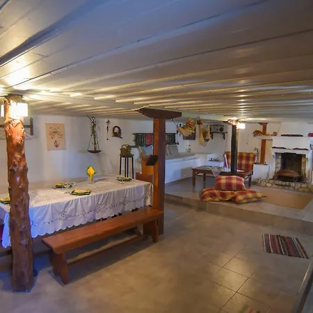 Ionian Lyre Guesthouses - Chord *